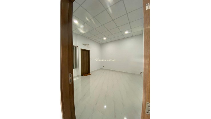 Bán nhà sát căn mặt tiền đường Tỉnh Lộ 10, DT 63m2, xây mới 1 trệt, 1 lầu